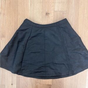 Halogen Classic Black Women's faux leather Skirt